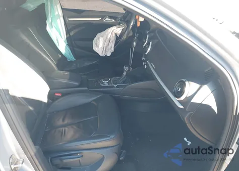 2017 Audi A3 2.0T Premium из США, поврежденный, VIN WAUB8GFF3H1033941